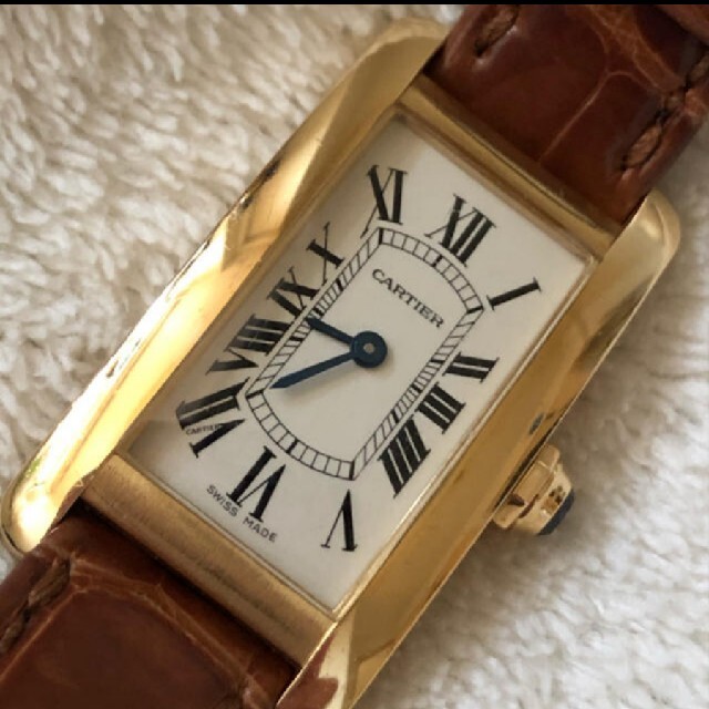 Cartier(カルティエ)のカルティエのタンクアメリカン　イエローゴールドSM レディースのファッション小物(腕時計)の商品写真