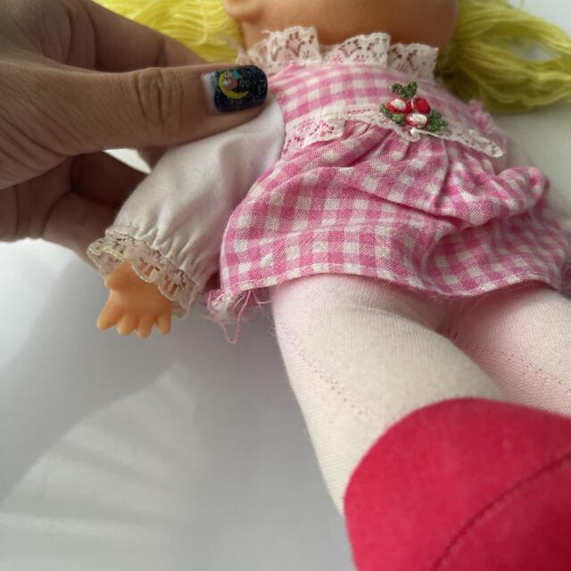 レア　レトロ　金髪の外国のお人形　チェックのピンクの服ハンドメイド