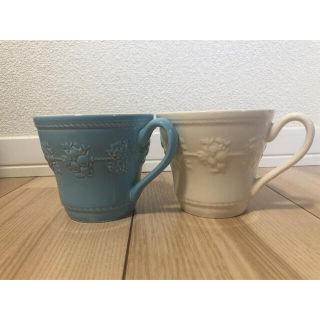 ウェッジウッド(WEDGWOOD)のWEDGWOOD フェスティビティ ペア マグカップ(グラス/カップ)