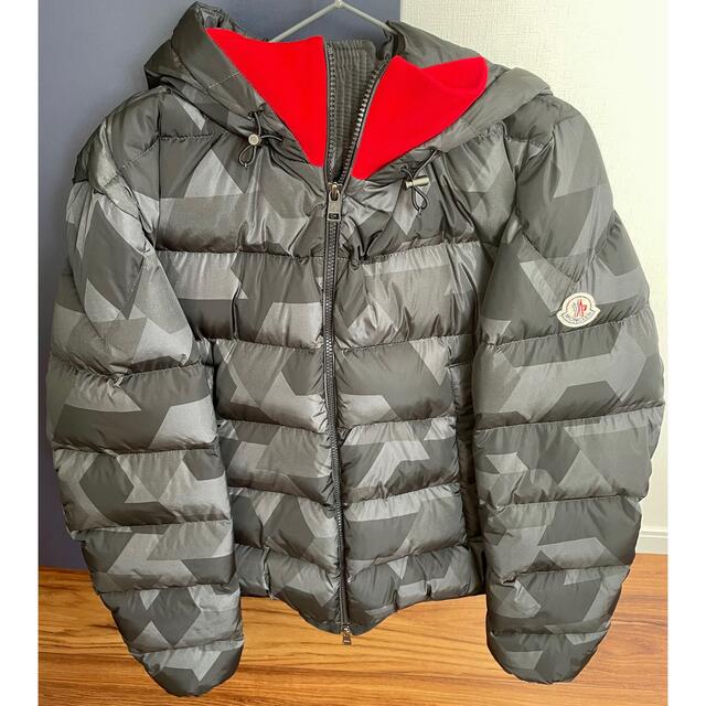 限定特価】 MONCLER - モンクレールダウンジャケット メンズ ダウン