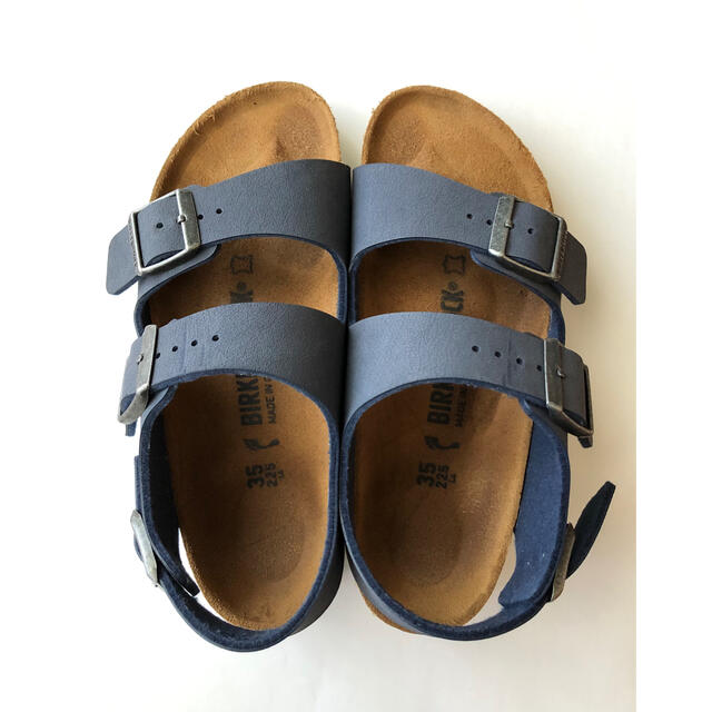 BIRKENSTOCK(ビルケンシュトック)の【美品・送料込み】ビルケンシュトック ミラノ サンダル　ブルー　ネイビー レディースの靴/シューズ(サンダル)の商品写真