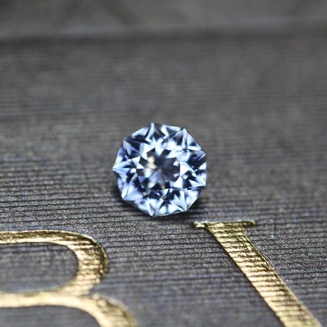 ※近日BASEへ移動します【マイコレ】　Zircon  0.60ct.