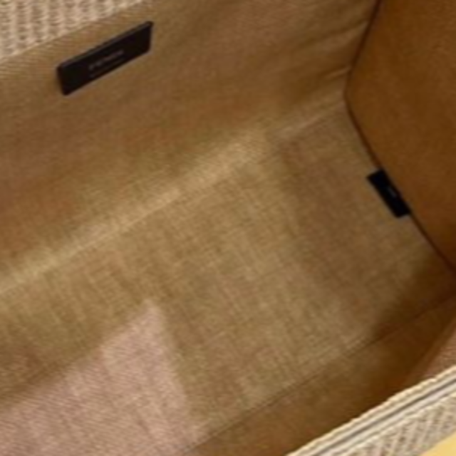 フェンディ FENDI サンシャイン ミディアム ショッピングバッグ