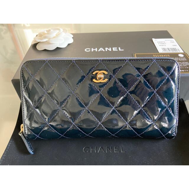 CHANEL(シャネル)の正規品　CHANEL シャネル　長財布　エナメル　ネイビー　ネイビーブルー　財布 レディースのファッション小物(財布)の商品写真