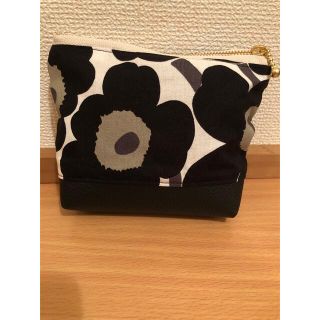 マリメッコ(marimekko)のマリメッコ❤︎ポーチ　ハンドメイド(ポーチ)