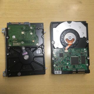 SATA HDD500GB 2台　動作品　中古(PC周辺機器)