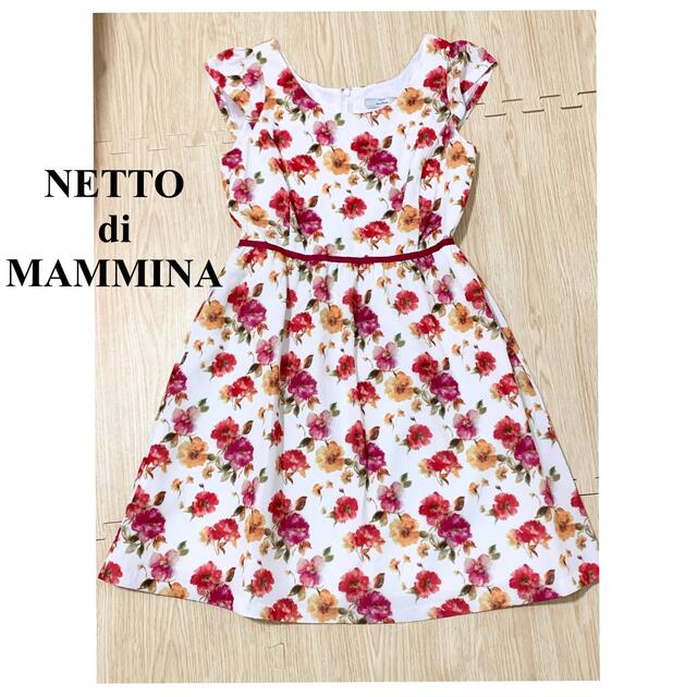 NETTO di MAMMINA(ネットディマミーナ)の新品 NETTO di MAMMINA 花柄ワンピース Mサイズ レディースのワンピース(ひざ丈ワンピース)の商品写真