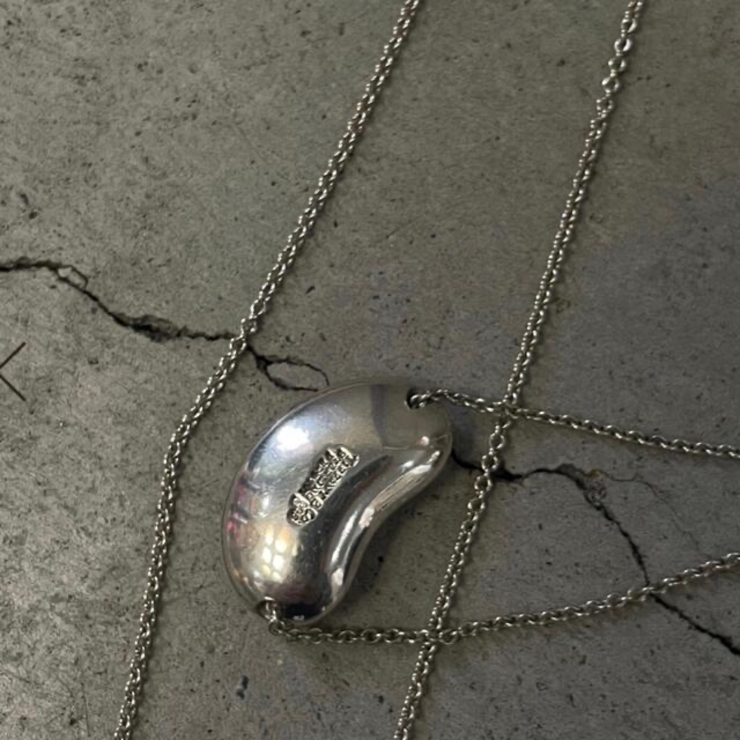 Tiffany & Co.(ティファニー)のTiffany by SILVER BEAN PENDANT Previous レディースのアクセサリー(ネックレス)の商品写真