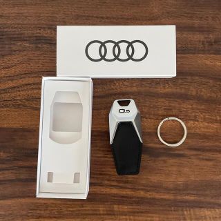 アウディ(AUDI)のアウディ　キーホルダー　Ｑ５(キーホルダー)