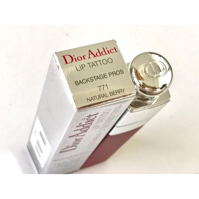 Dior(ディオール)の未使用　ディオール アディクト リップティント 771 ナチュラルベリー コスメ/美容のベースメイク/化粧品(リップグロス)の商品写真