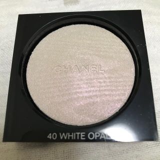 CHANEL POUDRE LUMIERE 40 White opal(フェイスパウダー)