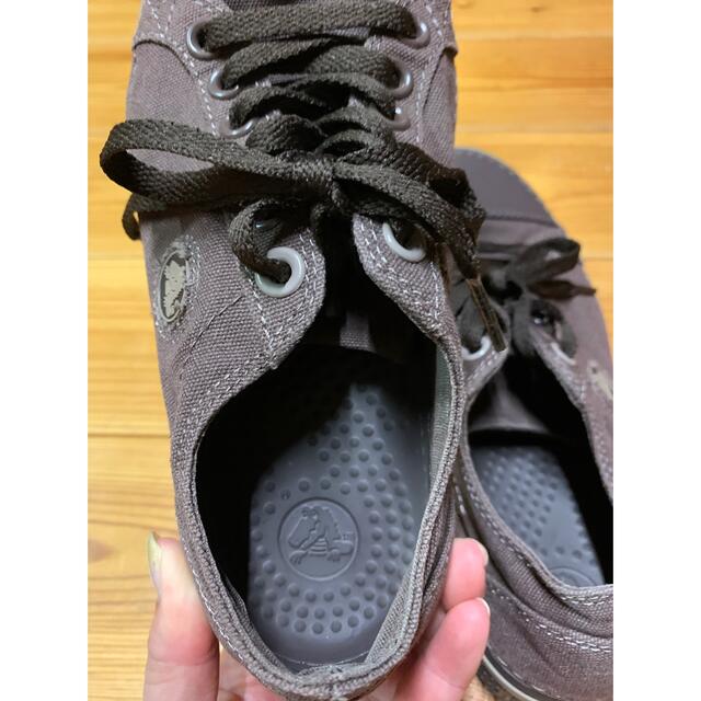 crocs(クロックス)のクロックス　スニーカー(ブラウン) 24㎝ レディースの靴/シューズ(スニーカー)の商品写真