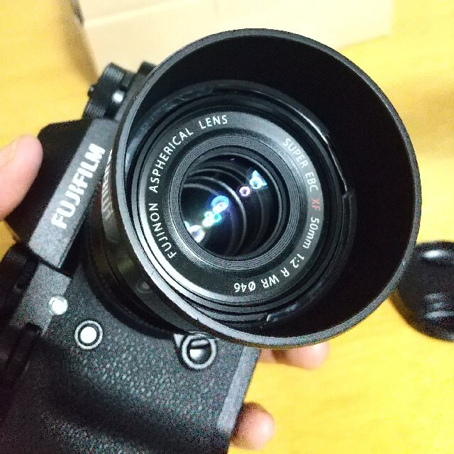 美品富士フィルムX-T2 + XF50mmf2 - ミラーレス一眼