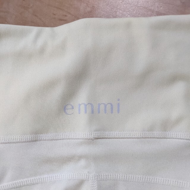 emmi(エミ)のyuuuunyan様✳️emmiyoga★グラデーションレギンス レディースのレッグウェア(レギンス/スパッツ)の商品写真