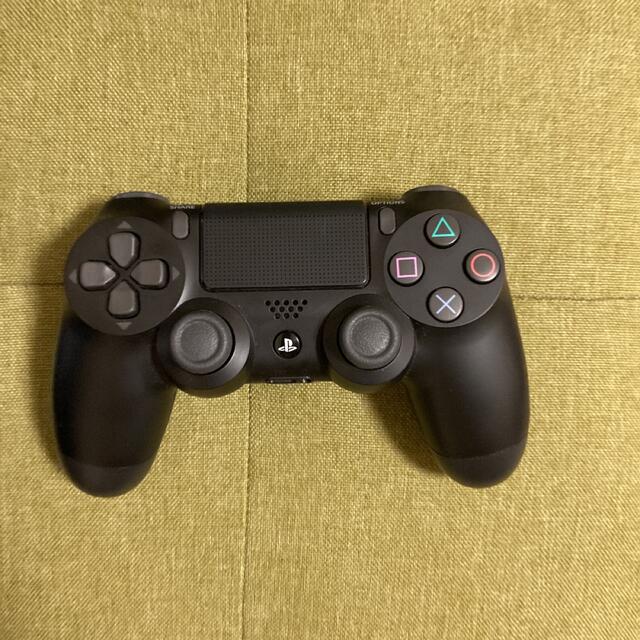 SONY(ソニー)のSONY PlayStation4 Pro 本体 CUH-7200BB01 エンタメ/ホビーのゲームソフト/ゲーム機本体(家庭用ゲーム機本体)の商品写真