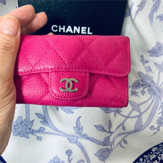 CHANEL(シャネル)の【美品】シャネル マトラッセ キャビアスキン キーケース 6連フック レディースのファッション小物(キーケース)の商品写真