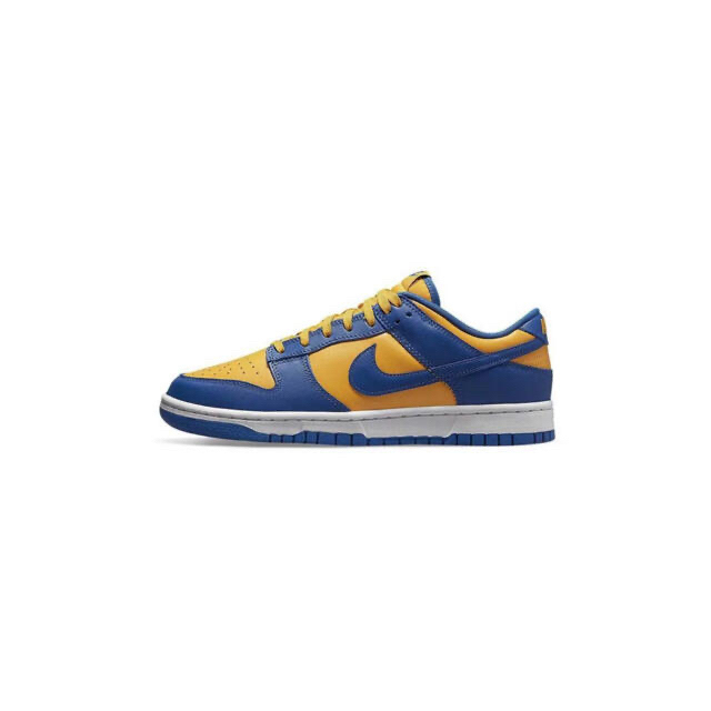 NIKE(ナイキ)のNike Dunk Low "Blue Jay and University  メンズの靴/シューズ(スニーカー)の商品写真