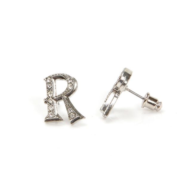 【新品】【R】ピアス アルファベット メンズ レディース 両耳用 (2個売り)  メンズのアクセサリー(ピアス(両耳用))の商品写真