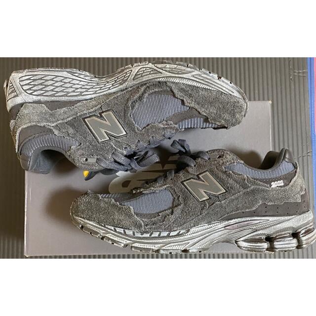 ダークグレー素材New Balance M2002RDB Phantom