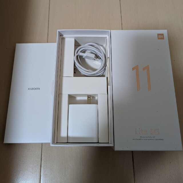 ANDROID(アンドロイド)のXiaomi Mi11 lite 5G　ミントグリーン スマホ/家電/カメラのスマートフォン/携帯電話(スマートフォン本体)の商品写真