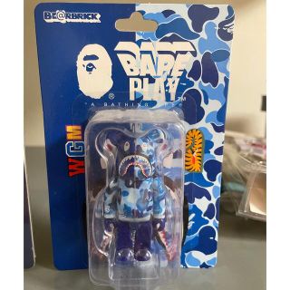 ベアブリック(BE@RBRICK)の大特価★BAPE BE@RBRICK CAMO SHARK BLUE 100% (その他)