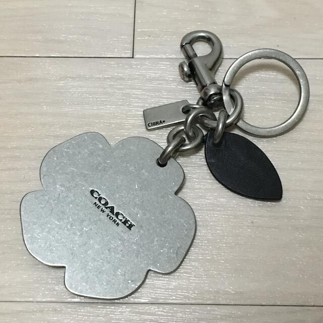COACH ティーローズ ツールド フラワー バックチャーム キーホルダー
