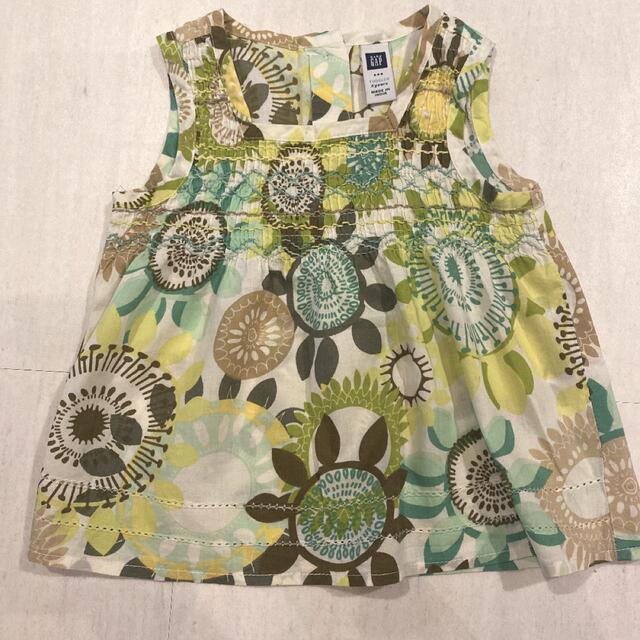 babyGAP(ベビーギャップ)のbaby Gap トップス　ひまわり　2歳 キッズ/ベビー/マタニティのキッズ服女の子用(90cm~)(Tシャツ/カットソー)の商品写真