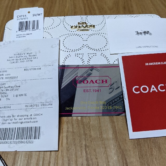 COACH(コーチ)のCOACH  最新作長財布　シグネチャー　白 レディースのファッション小物(財布)の商品写真