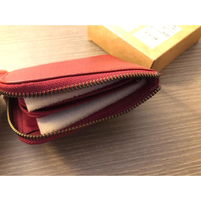 MUJI (無印良品)(ムジルシリョウヒン)の【新品】MUJI ヌメシュリンク革 Ｌファスナーカード小銭入れ　 レディースのファッション小物(財布)の商品写真