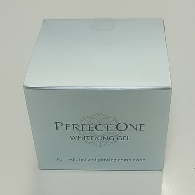 PERFECT ONE(パーフェクトワン)のパーフェクトワン　新品 コスメ/美容のスキンケア/基礎化粧品(オールインワン化粧品)の商品写真