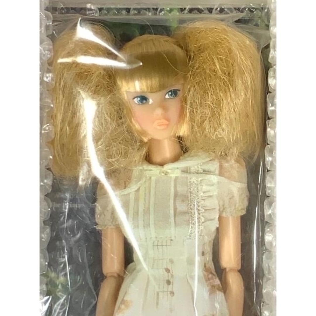 PW-momoko ae <こぐま座> 女王猫と鹿の姫受注生産品