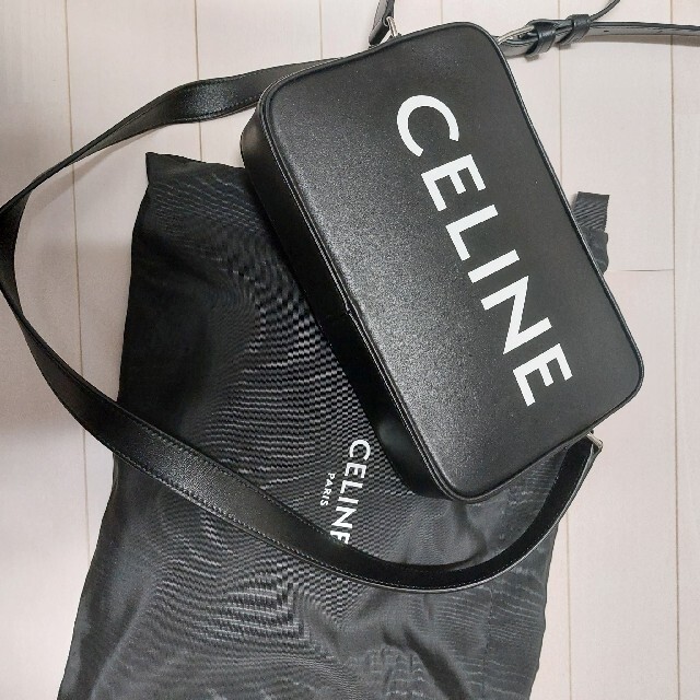 CELINE セリーヌ ロゴショルダーバッグ 黒レディース