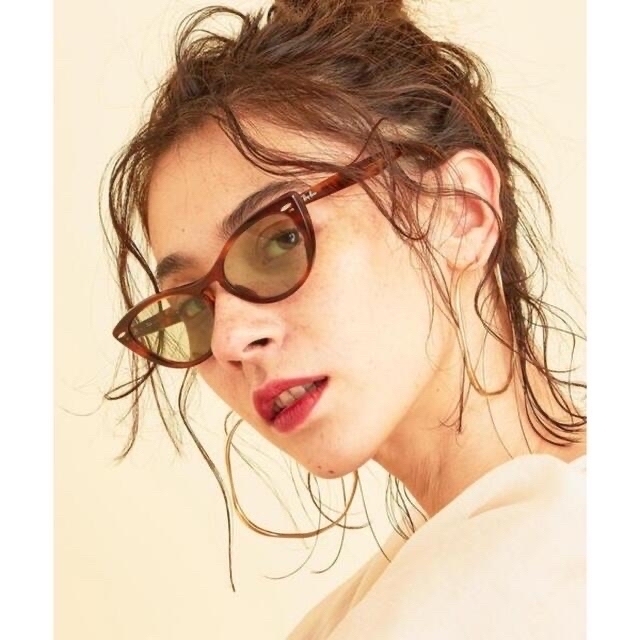 新品　RayBanレイバン BY別注  サングラス　ニーナ　NINA　ブラウン