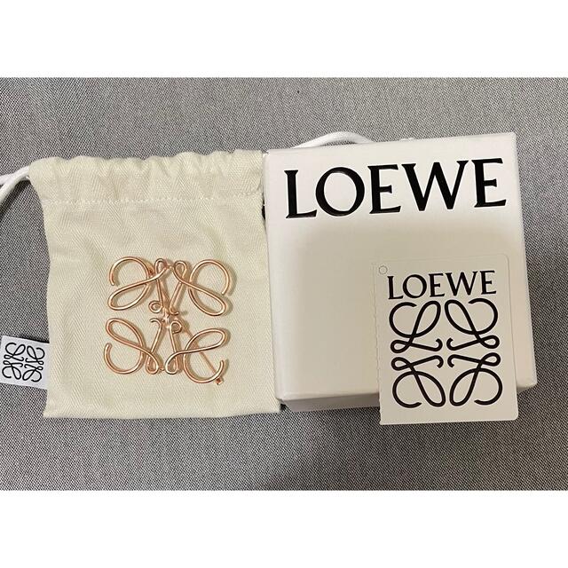 LOEWE アナグラムブローチ　ローズゴールド