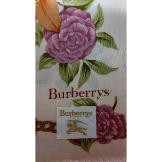 バーバリー(BURBERRY)の新品未使用✨BURBERRY バーバリー  花柄 ハンカチ スカーフ(ハンカチ)