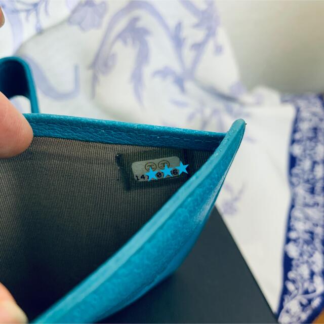 CHANEL(シャネル)のCHANELシャネル 折り財布ココマーク ジャケットモチーフ ターコイズ  レディースのファッション小物(財布)の商品写真