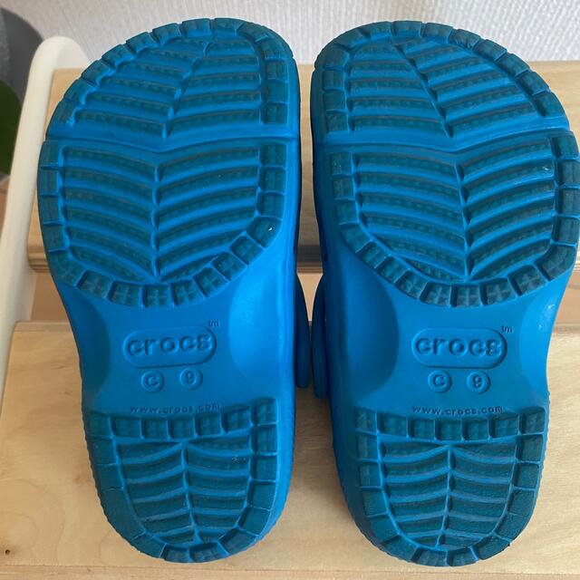 crocs(クロックス)のクロック　キッズ　ブルー キッズ/ベビー/マタニティのキッズ靴/シューズ(15cm~)(サンダル)の商品写真