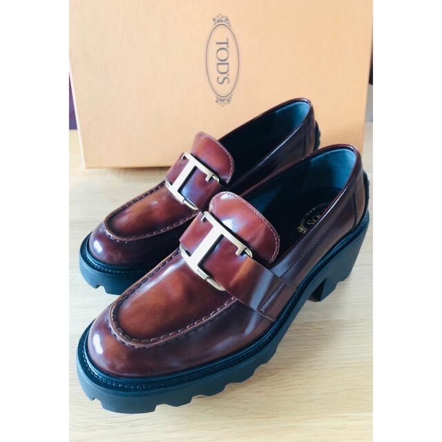 レディースTOD’S レディース　38 1/2サイズ（25〜25.5cmくらい）