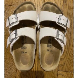 ビルケンシュトック(BIRKENSTOCK)のビルケンシュトック  アリゾナ　 サンダル(サンダル)