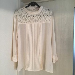 フォーエバートゥエンティーワン(FOREVER 21)のフォーエバー21  レース　ハイネックブラウス(シャツ/ブラウス(長袖/七分))