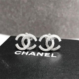 シャネル(CHANEL)のシャネル　イヤリング　ココマーク　チェーン　シルバー　銀　ロゴ　ヴィンテージ　☆(イヤリング)