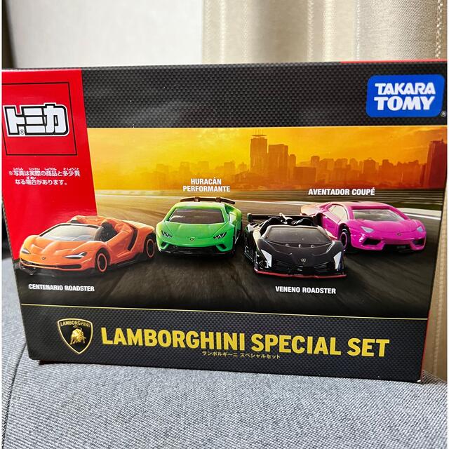 Takara Tomy(タカラトミー)のトミカギフト LAMBORGHINI SPECIAL SETランボルギーニ　新品 エンタメ/ホビーのおもちゃ/ぬいぐるみ(ミニカー)の商品写真