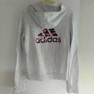 アディダス(adidas)のアディダス  パーカー  140cm  キッズ  女の子  ジップパーカー(ジャケット/上着)