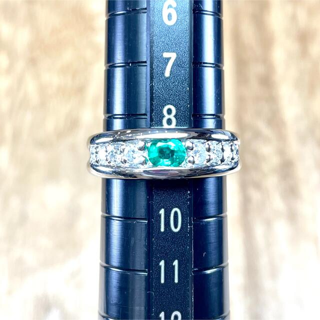 お色味綺麗です!Pt900 エメラルド ダイヤ リング 6.23g M842 値頃