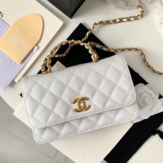 CHANEL - 早い者勝ち！シャネルチェーンショルダーバッグ