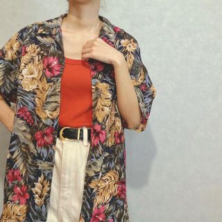 サンタモニカ(Santa Monica)の古着屋　レトロ　とろみ　アロハシャツ　花柄　開襟　柄シャツ(シャツ/ブラウス(半袖/袖なし))