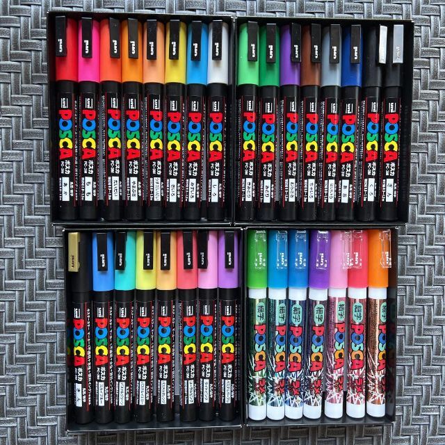 三菱鉛筆  ポスカ 細字丸芯 PC-3M 　全24色＋ ラメ入り7色　全31色
