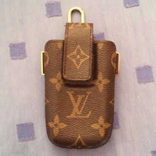 ルイヴィトン(LOUIS VUITTON)のLouis Vuitton携帯ケース(モバイルケース/カバー)