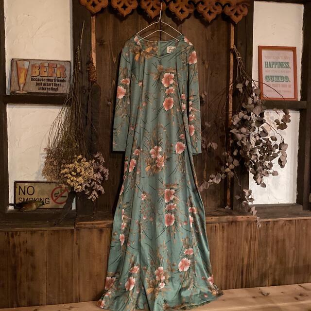 ＊70's vintage・rétro flower春色ロングワンピース レディースのワンピース(ロングワンピース/マキシワンピース)の商品写真