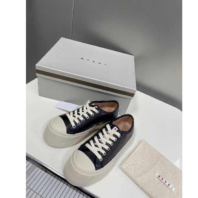 正規激安 MARNI マルニ パブロ レザー スニーカー 白 41 40 42 kids